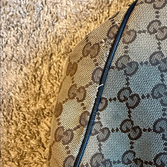 Gucci GG Canvas Sukey Purse - Picture 15 of 15